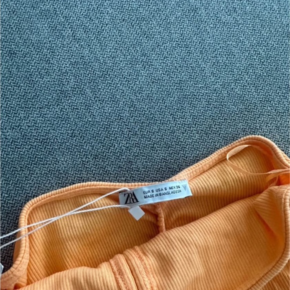 Zara Apricot Ribbed Top - Picture 3 of 3